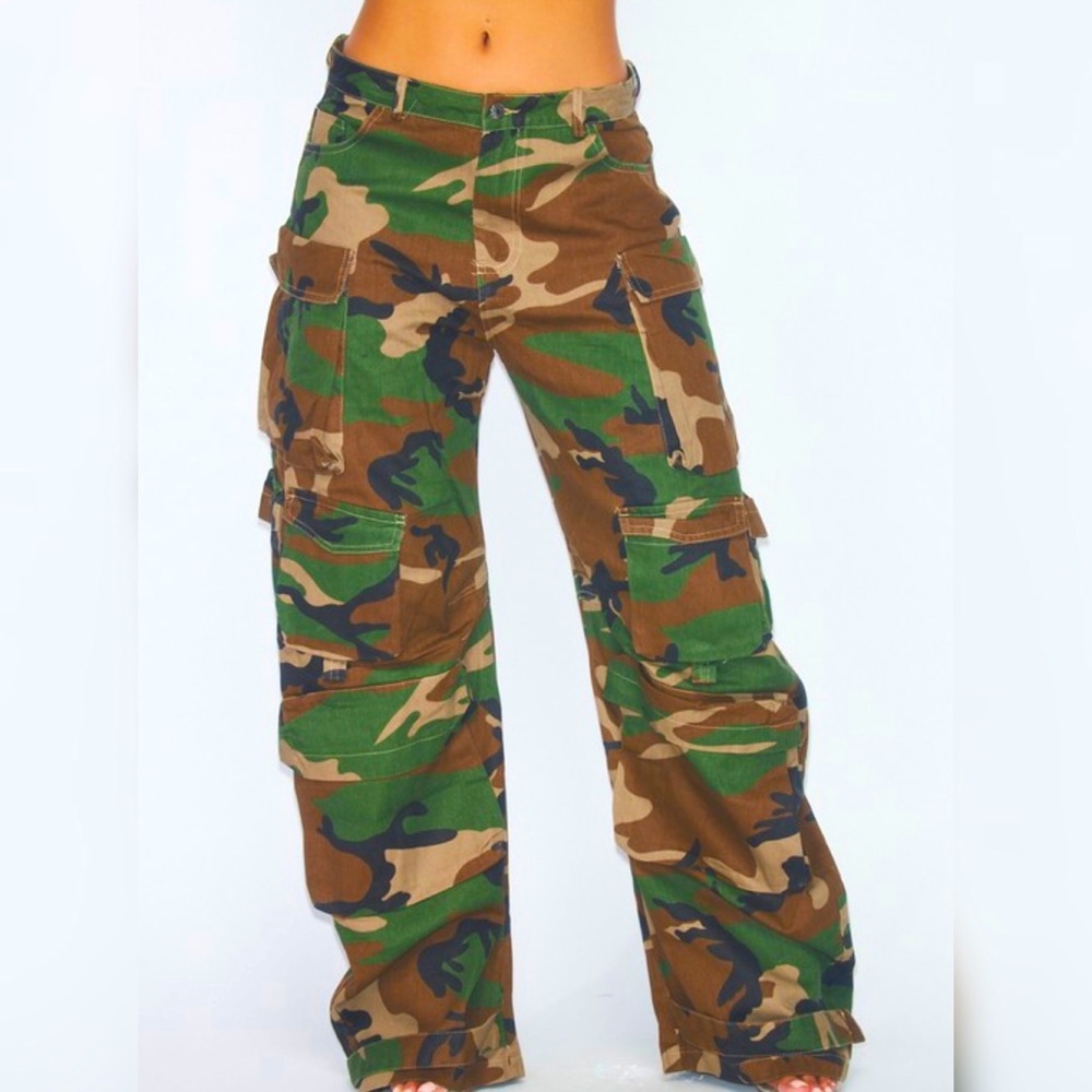 Camo Baddie Oversized Cargo Jeans